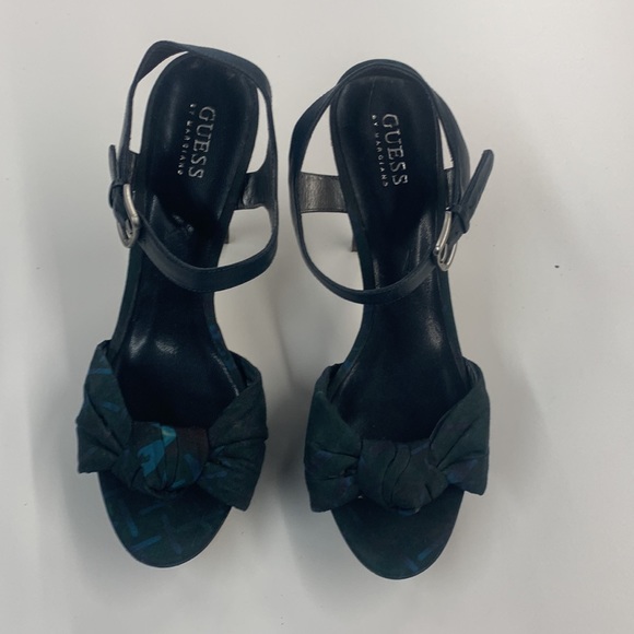 Ladies Size 9 Guess Heels - Picture 3 of 9